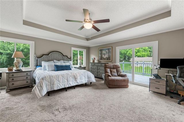 6888 W 185th Terrace, Stilwell, KS 66085