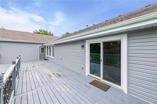 6888 W 185th Terrace, Stilwell, KS 66085
