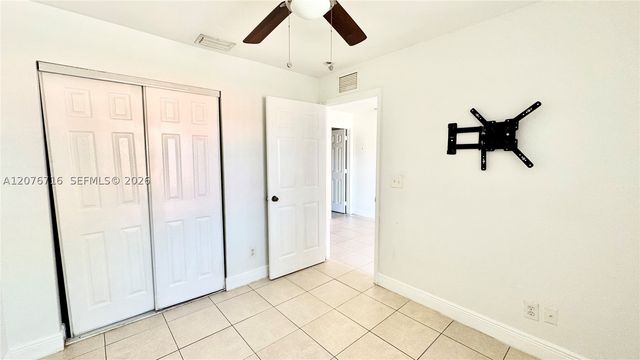 2099 NW 26th Ave, Fort Lauderdale, FL 33311