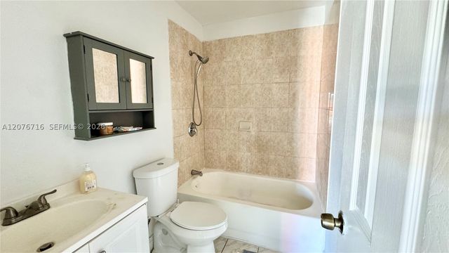 2099 NW 26th Ave, Fort Lauderdale, FL 33311
