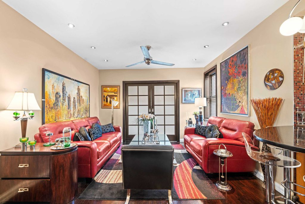 50 E 8th St Apt 6P, New York City, NY 10003