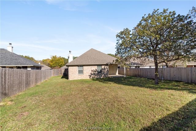2402 Pleasant Rose Circle, Bryan, TX 77808