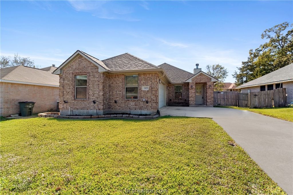 2402 Pleasant Rose Circle, Bryan, TX 77808