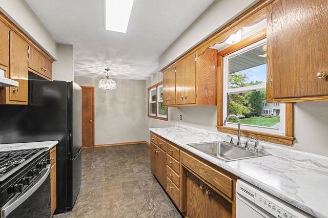 4040 Merriam Road, Minnetonka, MN 55305