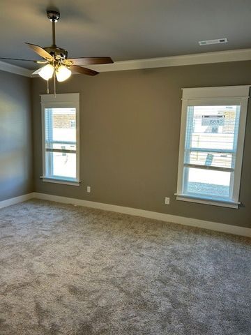 651 Blunt Avenue, Prairie Grove, AR 72753