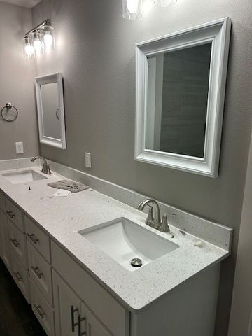 651 Blunt Avenue, Prairie Grove, AR 72753