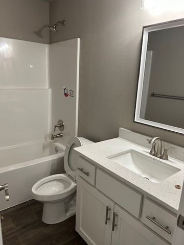 651 Blunt Avenue, Prairie Grove, AR 72753