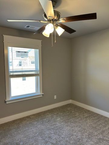 651 Blunt Avenue, Prairie Grove, AR 72753