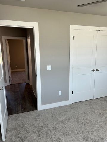 651 Blunt Avenue, Prairie Grove, AR 72753