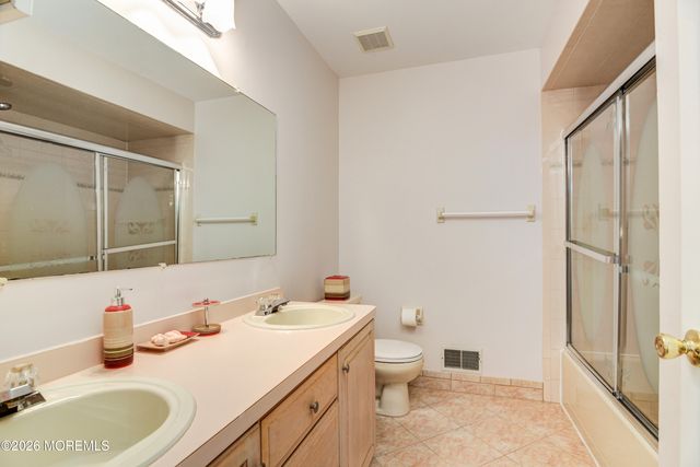 8 Decicco Drive, Freehold, NJ 07728