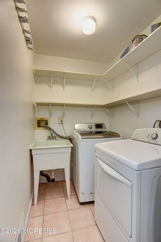 8 Decicco Drive, Freehold, NJ 07728