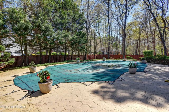 8 Decicco Drive, Freehold, NJ 07728