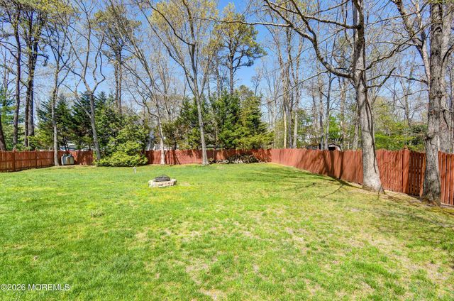 8 Decicco Drive, Freehold, NJ 07728