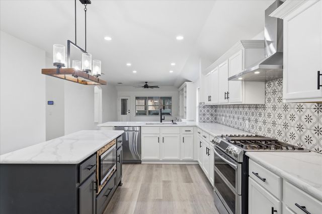 5608 Millers Creek Drive, Argyle, TX 76226