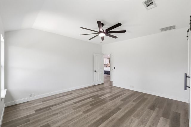 5608 Millers Creek Drive, Argyle, TX 76226