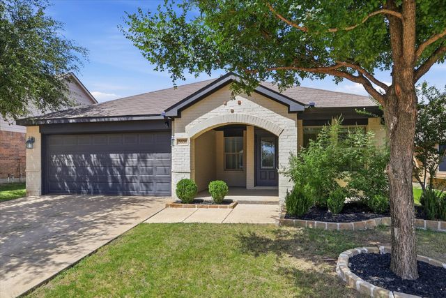 5608 Millers Creek Drive, Argyle, TX 76226