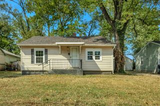 651 South Warren Avenue, Springfield, MO 65802