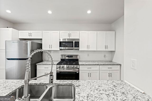 636 Francis Place NW A, Atlanta, GA 30318