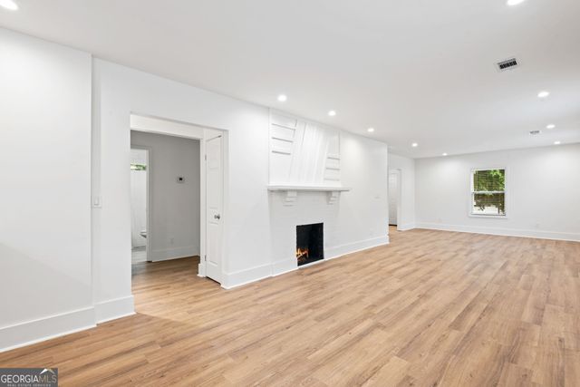 636 Francis Place NW A, Atlanta, GA 30318