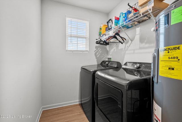 4625 Golden Eagle Dr, Louisville, KY 40245
