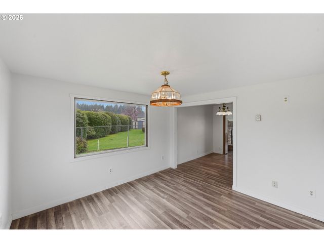 2350 HIGH St, Reedsport, OR 97467