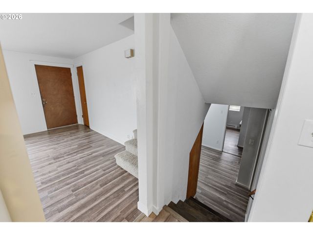 2350 HIGH St, Reedsport, OR 97467