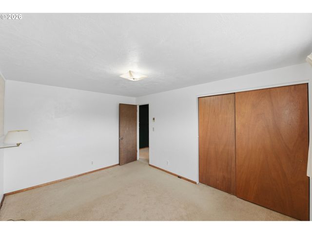 2350 HIGH St, Reedsport, OR 97467