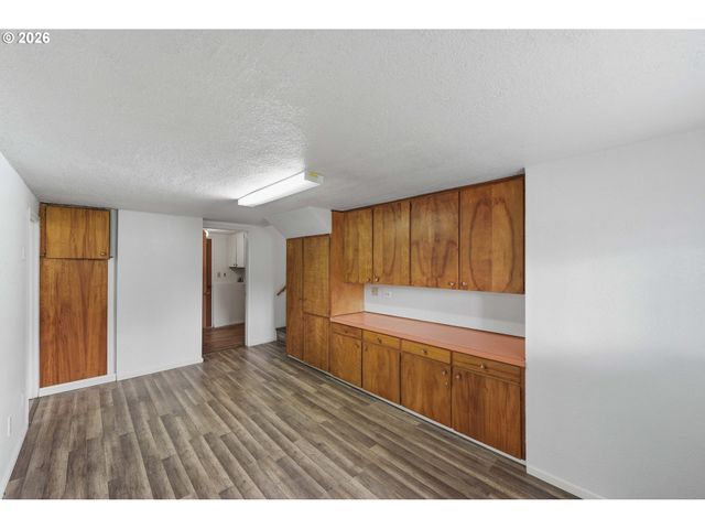 2350 HIGH St, Reedsport, OR 97467