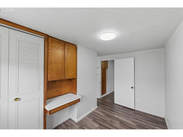 2350 HIGH St, Reedsport, OR 97467