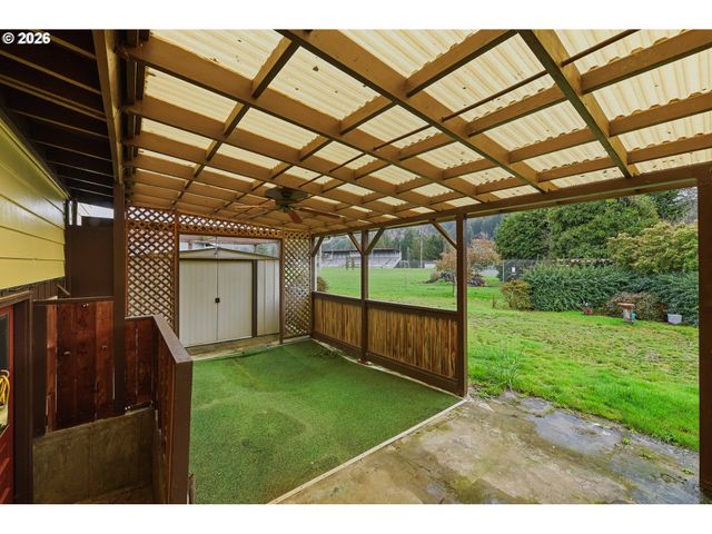 2350 HIGH St, Reedsport, OR 97467