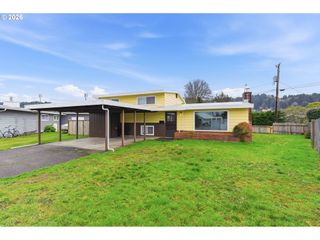 2350 HIGH St, Reedsport, OR 97467