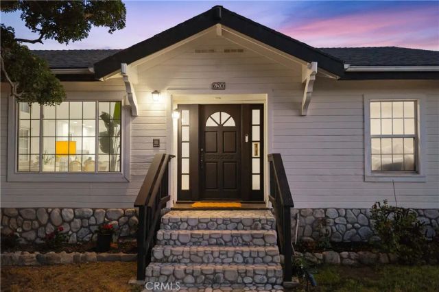 6200 W 77th Street, Los Angeles, CA 90045