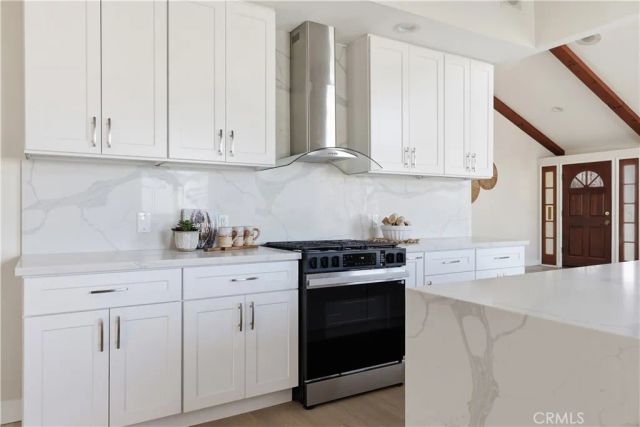 6200 W 77th Street, Los Angeles, CA 90045