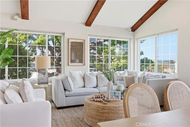 6200 W 77th Street, Los Angeles, CA 90045