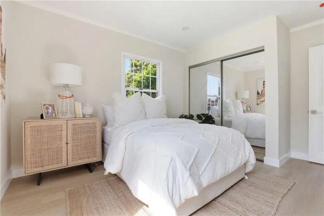 6200 W 77th Street, Los Angeles, CA 90045