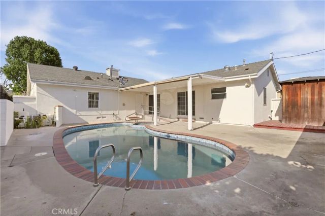 6200 W 77th Street, Los Angeles, CA 90045