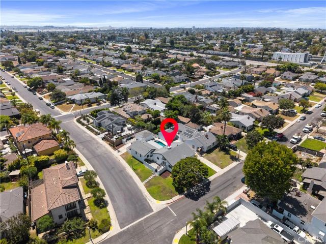 6200 W 77th Street, Los Angeles, CA 90045