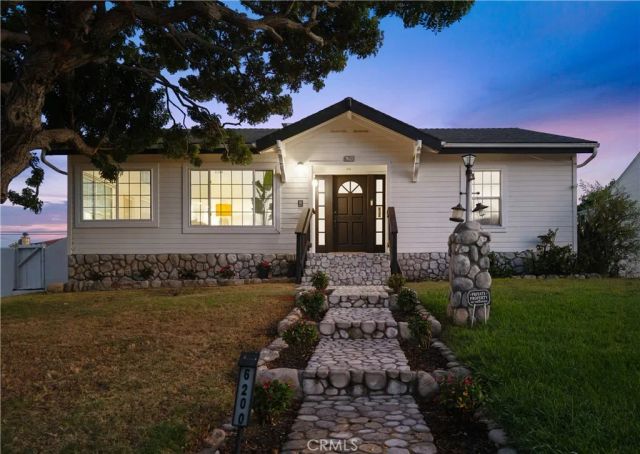 6200 W 77th Street, Los Angeles, CA 90045