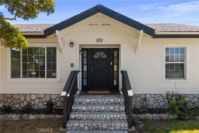 6200 W 77th Street, Los Angeles, CA 90045