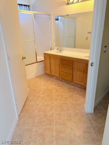 7907 Teal Harbor Avenue, Las Vegas, NV 89117