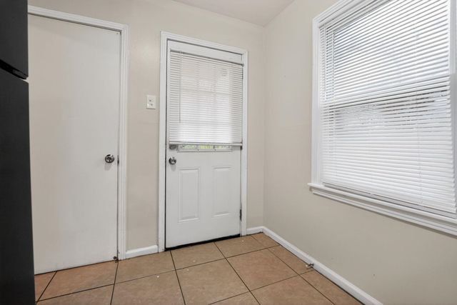 1032 PARKLAND RD, Memphis, TN 38111