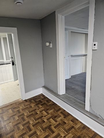 2 Buttomwood Lane D, Auburn, MA 01501