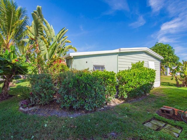 461 Onyx Way, Jensen Beach, FL 34957