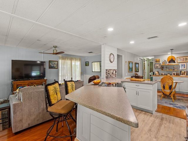 461 Onyx Way, Jensen Beach, FL 34957