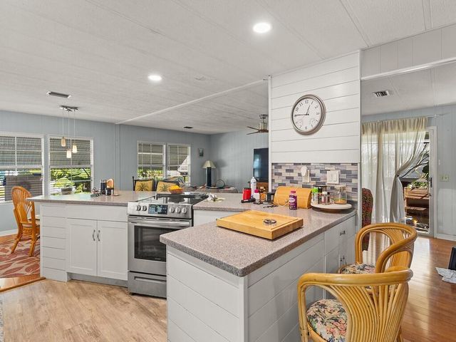 461 Onyx Way, Jensen Beach, FL 34957