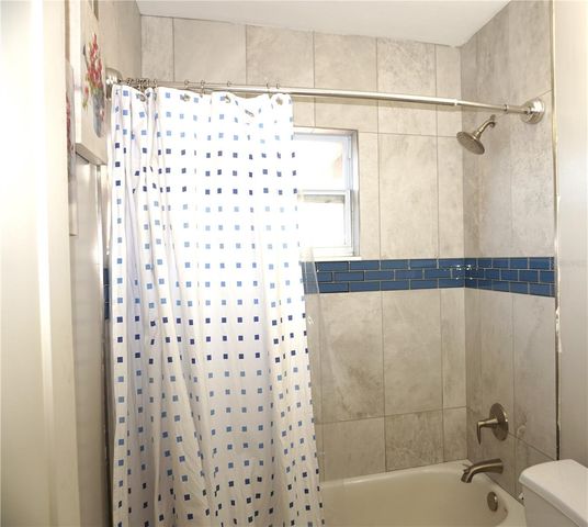 225 83RD AVENUE NE, St Petersburg, FL 33702