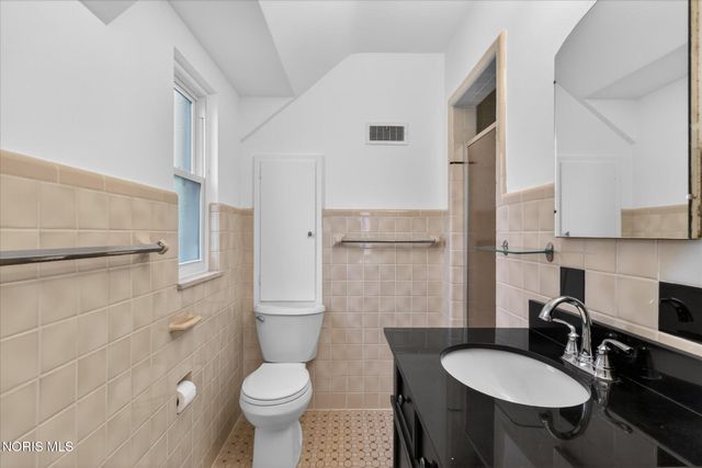 2204 Orchard Road, Toledo, OH 43606