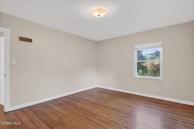 2204 Orchard Road, Toledo, OH 43606