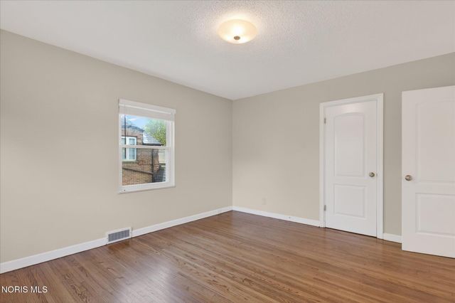 2204 Orchard Road, Toledo, OH 43606
