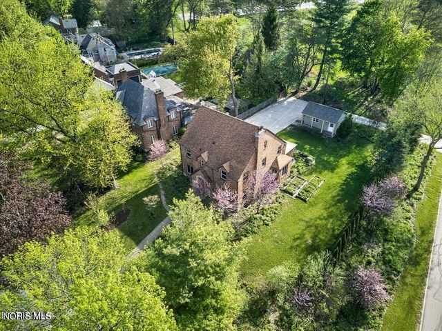 2204 Orchard Road, Toledo, OH 43606
